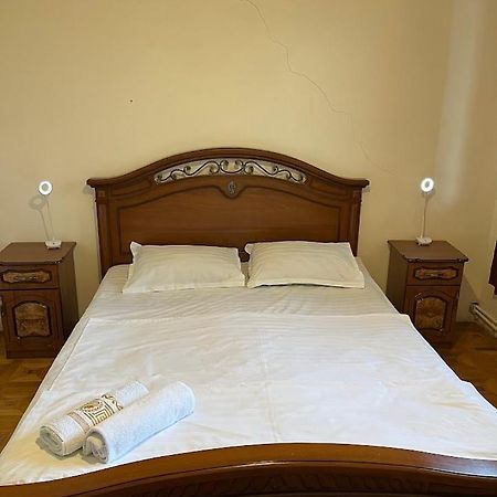 Guest House Saman Garni Eksteriør bilde